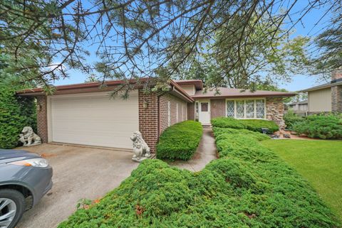 Tiny photo for 8518 Candlelight Drive W, Willow Springs, IL 60480 (MLS # 12427671)