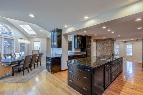 Tiny photo for 21 N Ridge Road, Lake Forest, IL 60045 (MLS # 12647418)