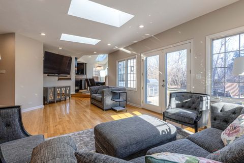 Tiny photo for 21 N Ridge Road, Lake Forest, IL 60045 (MLS # 12647418)
