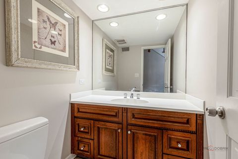 Tiny photo for 21 N Ridge Road, Lake Forest, IL 60045 (MLS # 12647418)