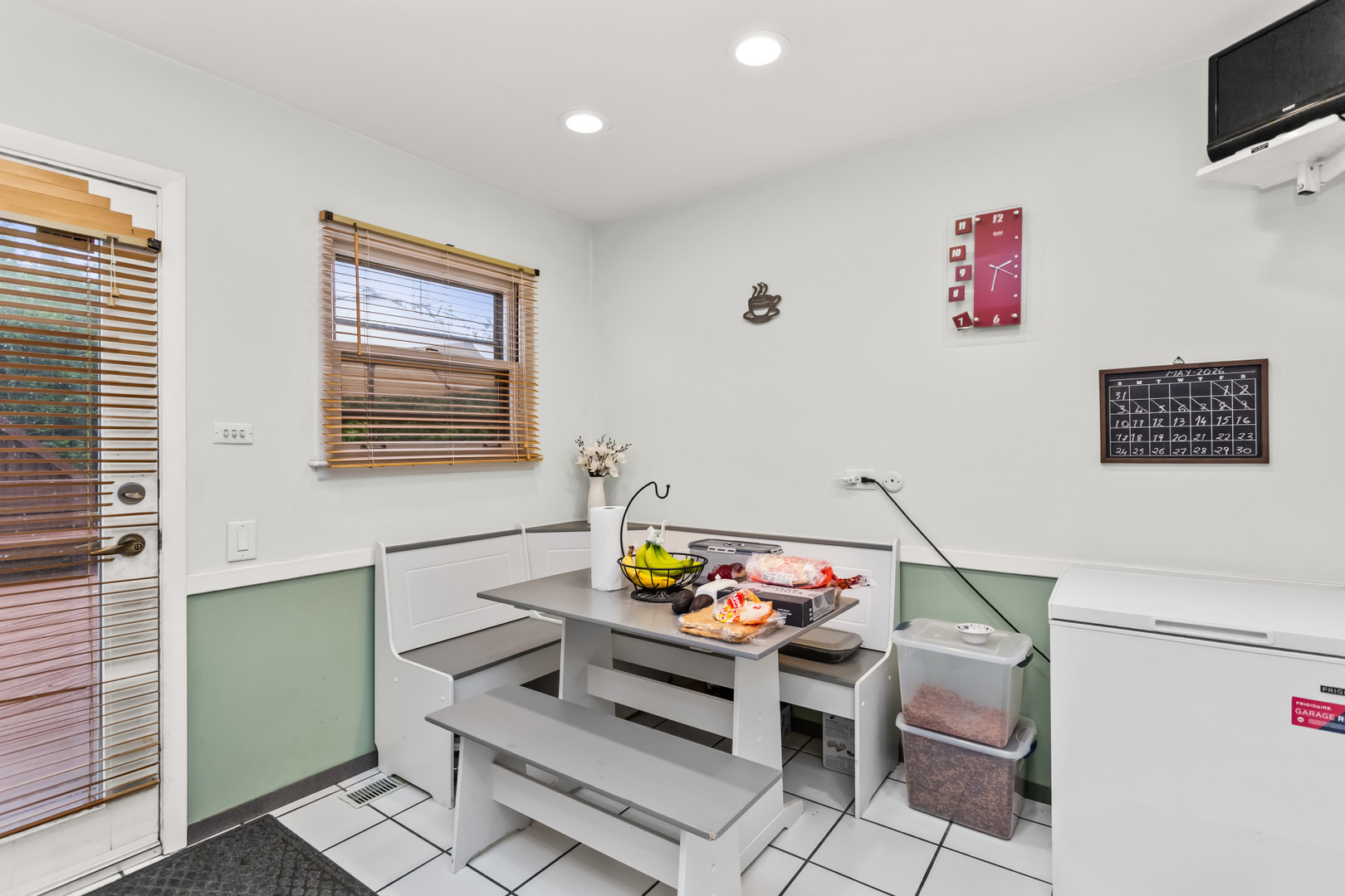 7638 Maple Street