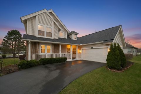 Tiny photo for 490 Beckett Crossing Drive, Mundelein, IL 60060 (MLS # 12570416)