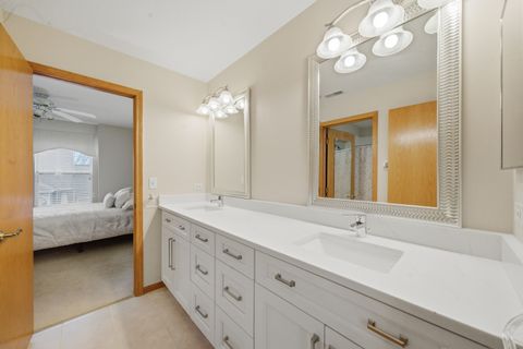 Tiny photo for 490 Beckett Crossing Drive, Mundelein, IL 60060 (MLS # 12570416)