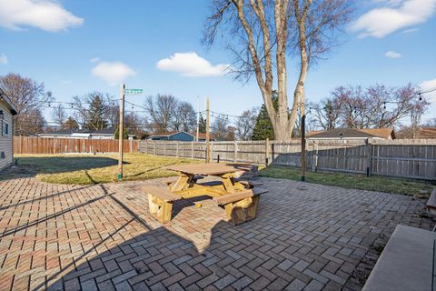 Tiny photo for 2308 Park Street, Rolling Meadows, IL 60008 (MLS # 12596166)