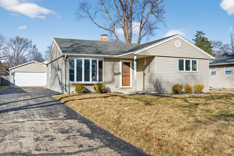 Photo of 2308 Park Street, Rolling Meadows, IL 60008 (MLS # 12596166)