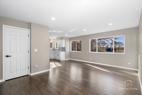 Tiny photo for 737 Springwood Drive, Joliet, IL 60431 (MLS # 12513301)