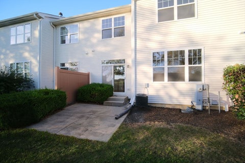 Tiny photo for 2840 Cattail Court #B, Wauconda, IL 60084 (MLS # 12778665)