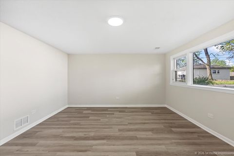 Tiny photo for 17028 Evans Drive, South Holland, IL 60473 (MLS # 12643125)