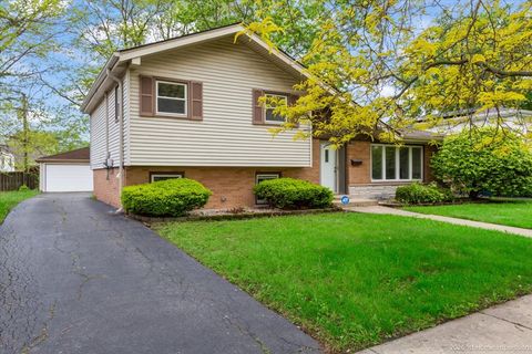 Photo of 17028 Evans Drive, South Holland, IL 60473 (MLS # 12643125)