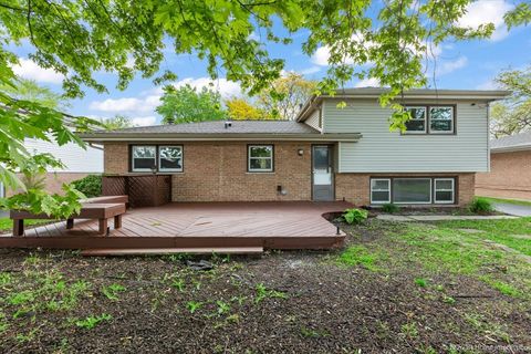 Tiny photo for 17028 Evans Drive, South Holland, IL 60473 (MLS # 12643125)