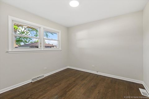 Tiny photo for 17028 Evans Drive, South Holland, IL 60473 (MLS # 12643125)