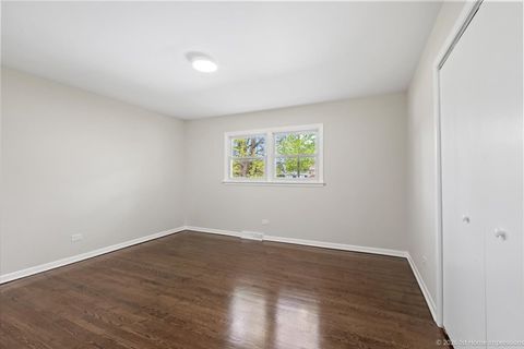Tiny photo for 17028 Evans Drive, South Holland, IL 60473 (MLS # 12643125)