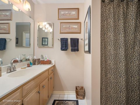 Tiny photo for Darien, IL 60561 (MLS # 12571080)