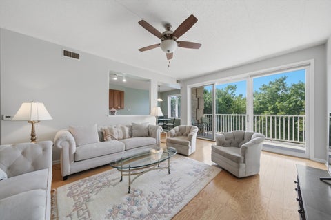 Tiny photo for Park Ridge, IL 60068 (MLS # 12695217)