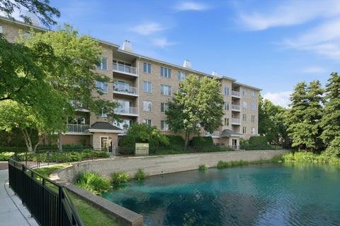 Tiny photo for Park Ridge, IL 60068 (MLS # 12695217)