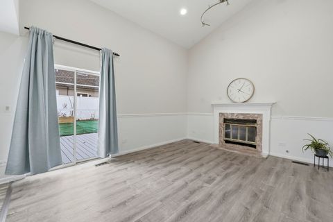 Tiny photo for 348 RICHARD Court, Vernon Hills, IL 60061 (MLS # 12593598)