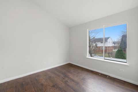 Tiny photo for 348 RICHARD Court, Vernon Hills, IL 60061 (MLS # 12593598)