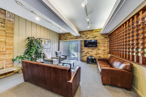 Tiny photo for 2100 Valencia Drive #203-B, Northbrook, IL 60062 (MLS # 12470627)