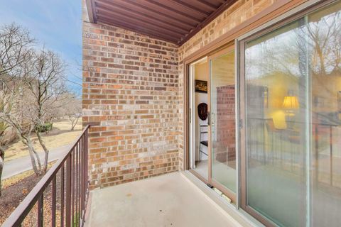 Tiny photo for 2100 Valencia Drive #203-B, Northbrook, IL 60062 (MLS # 12470627)