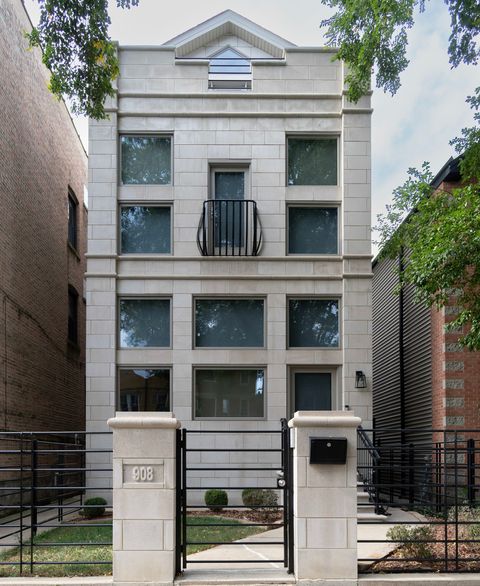 Photo of 908 N Winchester Avenue, Chicago, IL 60622 (MLS # 12502672)