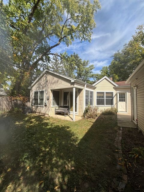 Tiny photo for 926 Cedar Street, Deerfield, IL 60015 (MLS # 12486038)