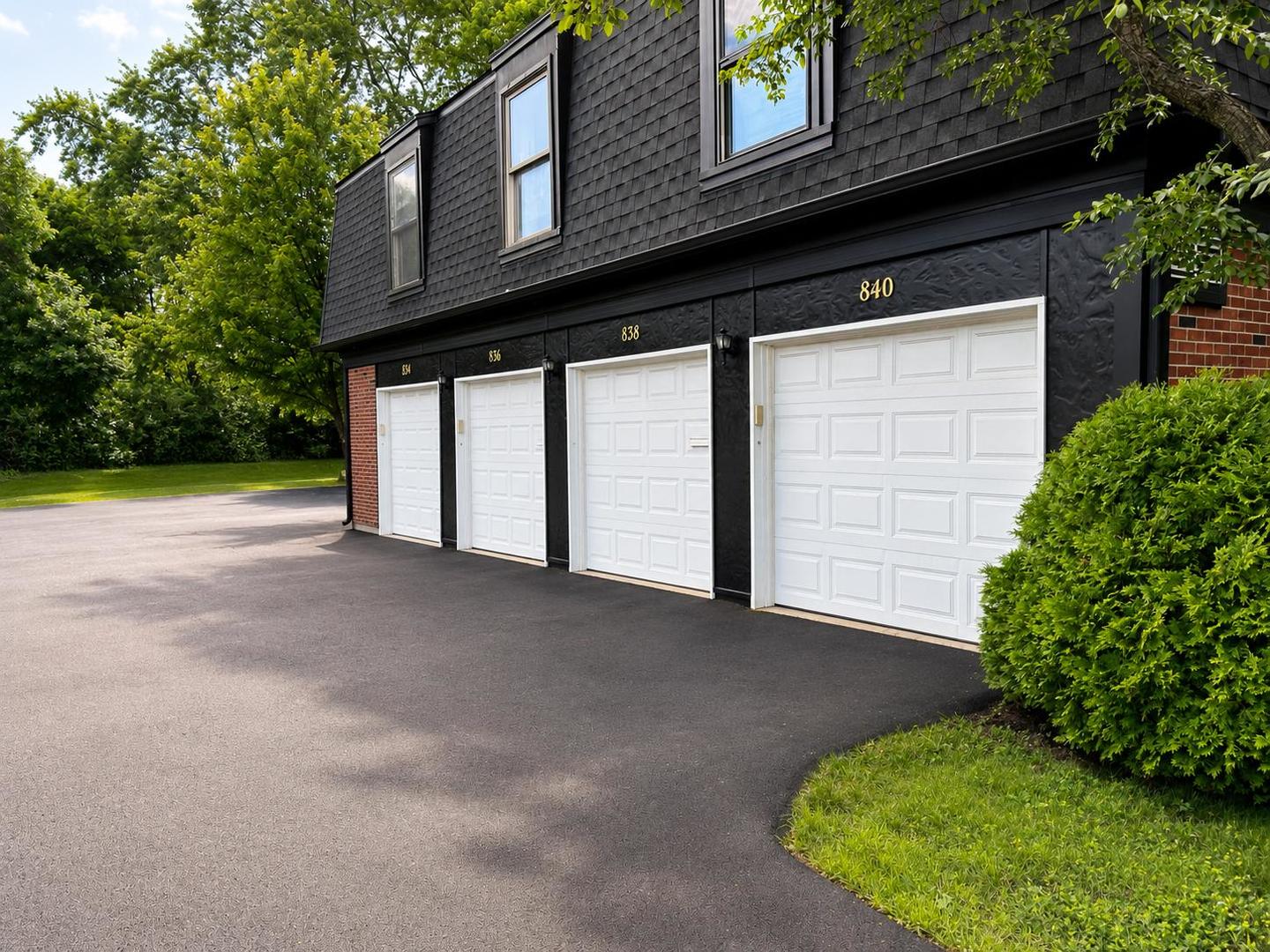 840 Inverrary Lane 840