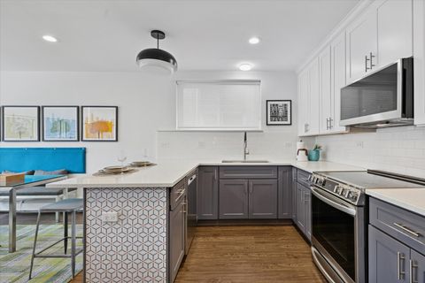 Tiny photo for 2726 Central Street #2D, Evanston, IL 60201 (MLS # 12583319)