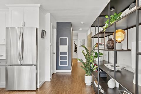 Tiny photo for 2726 Central Street #2D, Evanston, IL 60201 (MLS # 12583319)