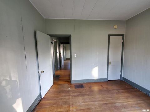 Tiny photo for 724 N Carico Street, Carbondale, IL 62901 (MLS # EB458565)