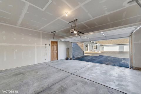 Tiny photo for 2274 Cypress Court #3211, Wonder Lake, IL 60097 (MLS # 12578432)