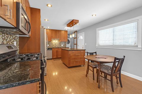 Tiny photo for 605 Tanglewood Drive, Streamwood, IL 60107 (MLS # 12553358)