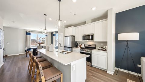 Tiny photo for 2229 Waters Edge Drive, Schaumburg, IL 60173 (MLS # 12578275)