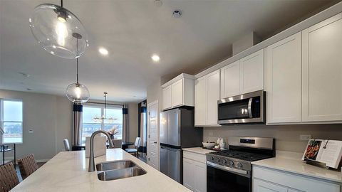 Tiny photo for 2229 Waters Edge Drive, Schaumburg, IL 60173 (MLS # 12578275)