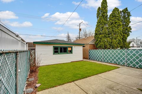 Tiny photo for 5123 S Lotus Avenue, Chicago, IL 60638 (MLS # 12593301)