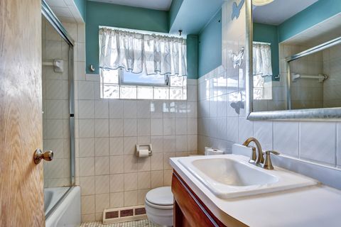 Tiny photo for 5123 S Lotus Avenue, Chicago, IL 60638 (MLS # 12593301)