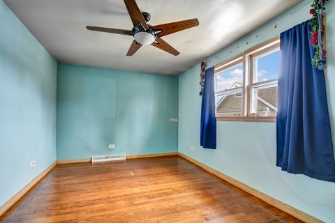 Tiny photo for 5123 S Lotus Avenue, Chicago, IL 60638 (MLS # 12593301)