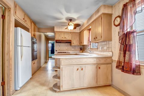 Tiny photo for 5123 S Lotus Avenue, Chicago, IL 60638 (MLS # 12593301)