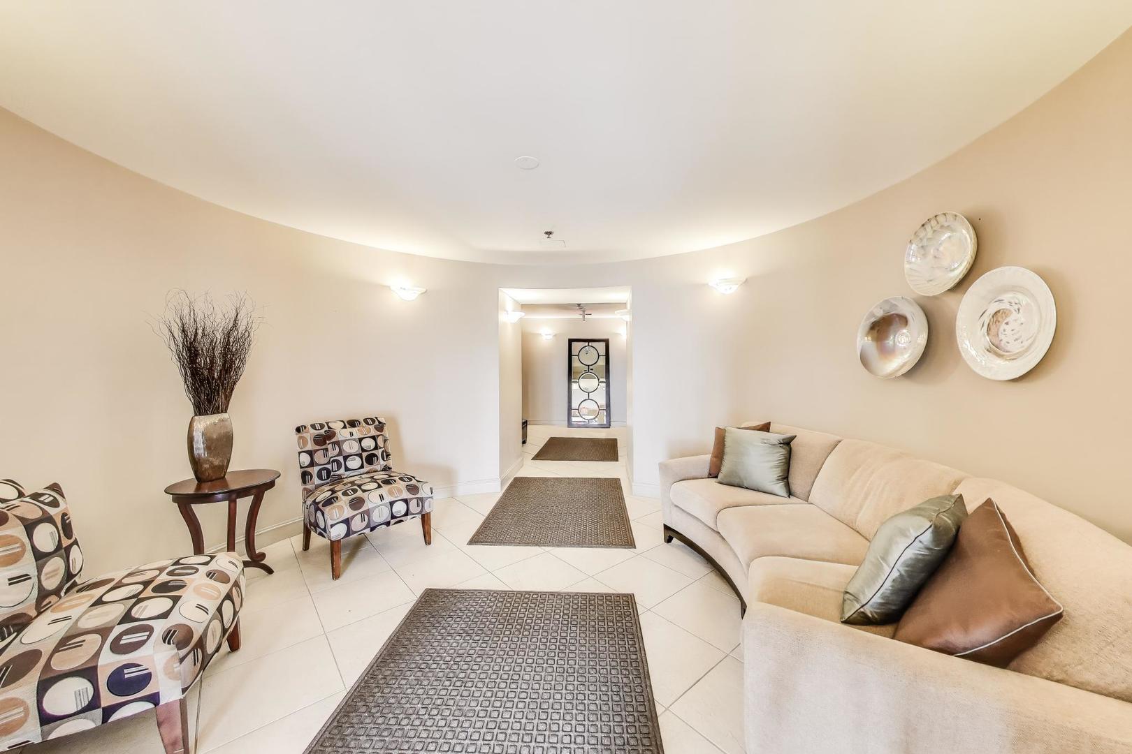 110 S Evergreen Avenue 4CS