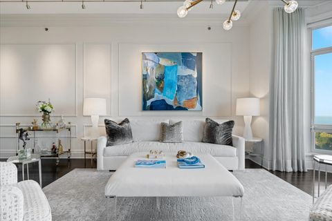 Tiny photo for 2550 N Lakeview Avenue #N1801, Chicago, IL 60614 (MLS # 12483239)