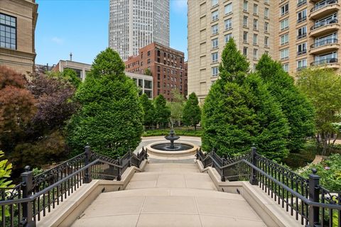 Tiny photo for 2550 N Lakeview Avenue #N1801, Chicago, IL 60614 (MLS # 12483239)