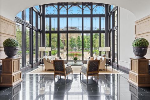Tiny photo for 2550 N Lakeview Avenue #N1801, Chicago, IL 60614 (MLS # 12483239)