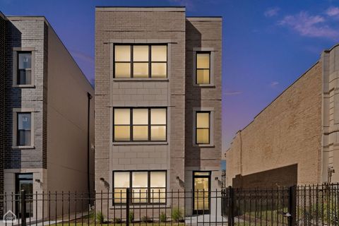 4433 S Prairie Avenue 2 Chicago IL 60653