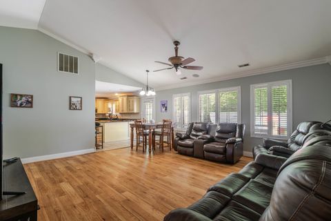 Tiny photo for 3018 Springfield Road, East Peoria, IL 61611 (MLS # 12646849)