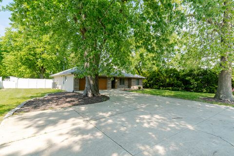 Tiny photo for 3018 Springfield Road, East Peoria, IL 61611 (MLS # 12646849)