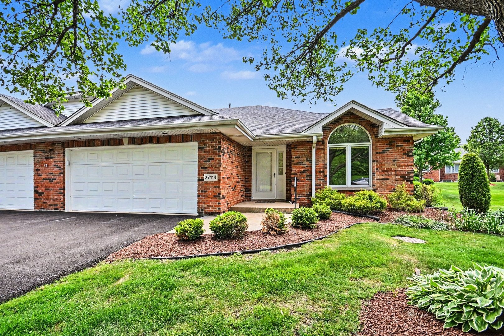 27114 S Quiet Oak Lane