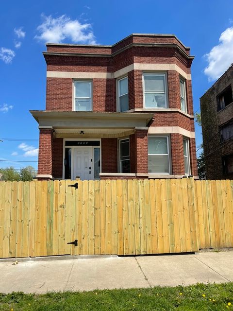 7043 S Green Street Chicago IL 60621
