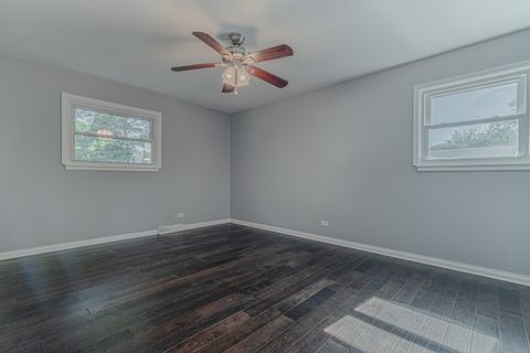 Tiny photo for 922 E Pratt Drive, Palatine, IL 60074 (MLS # 12509444)