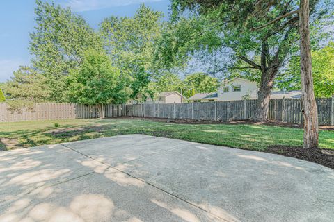 Tiny photo for 922 E Pratt Drive, Palatine, IL 60074 (MLS # 12509444)