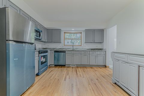 Tiny photo for 922 E Pratt Drive, Palatine, IL 60074 (MLS # 12509444)