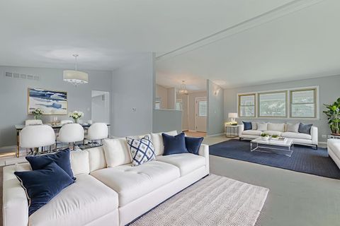 Tiny photo for 922 E Pratt Drive, Palatine, IL 60074 (MLS # 12509444)